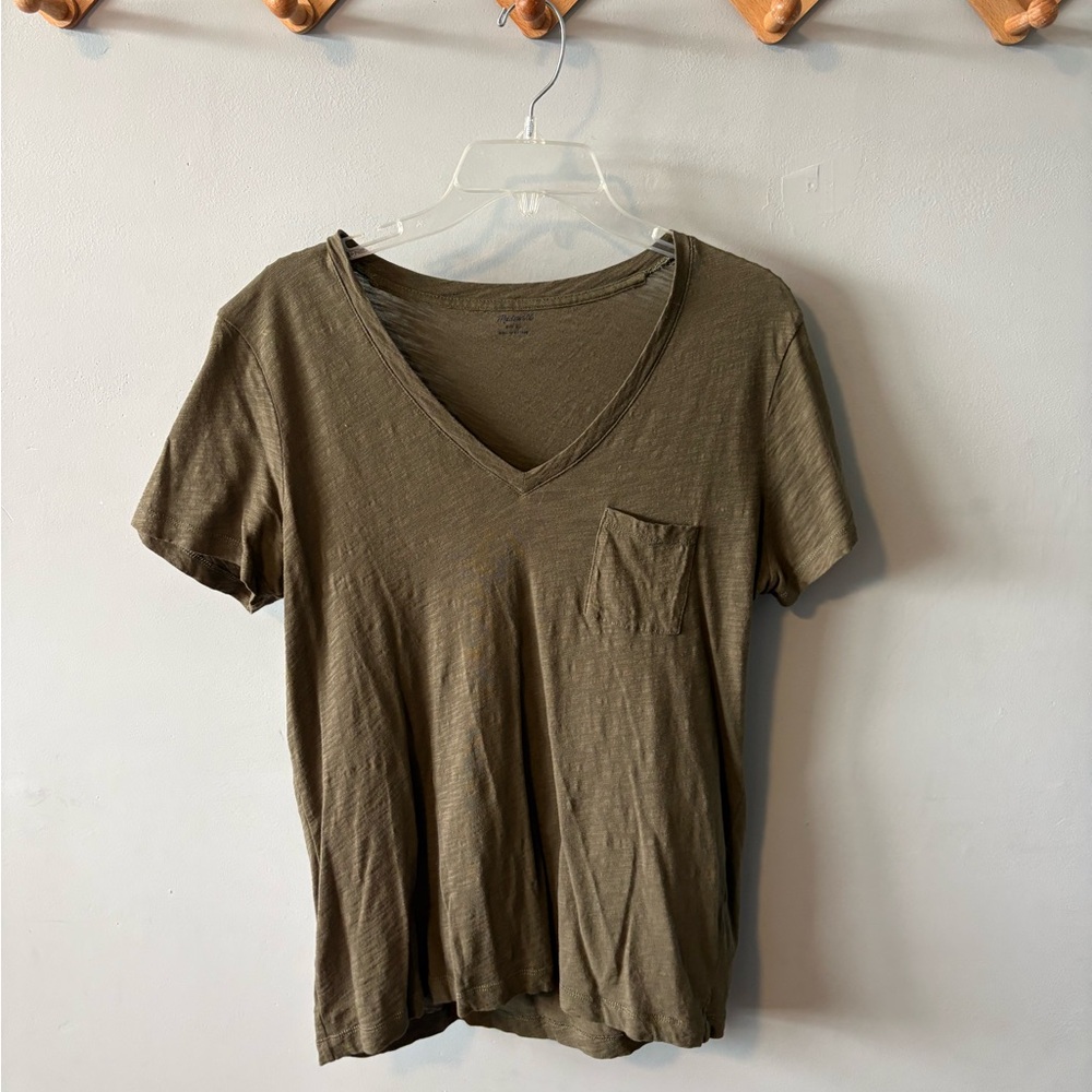 Madewell Olive V-Neck Short Sleeve Tee
